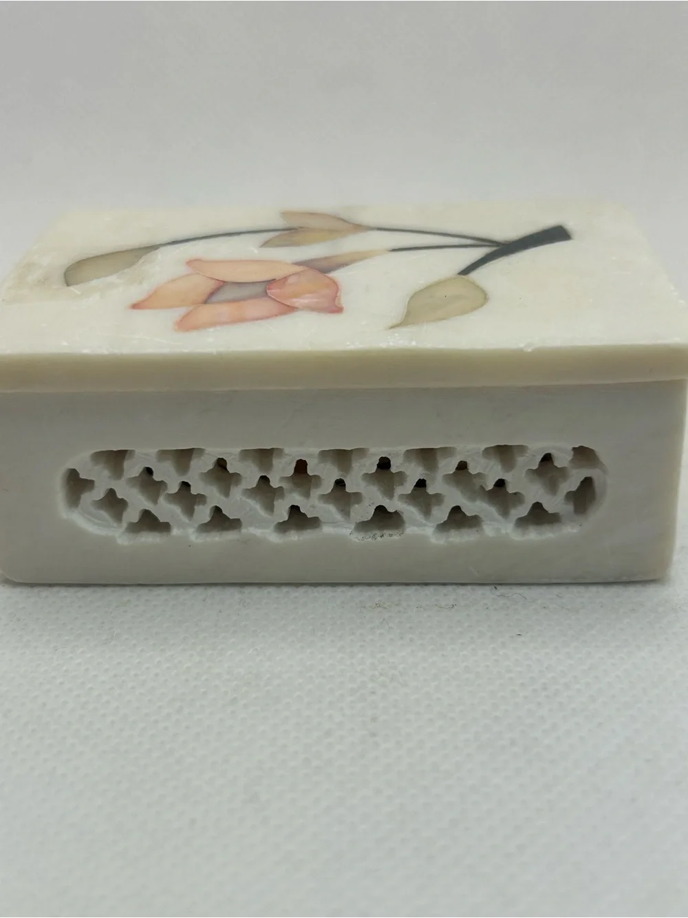 Vintage Trinket Box Floral Soapstone Inlay Pink White Made in India 3x2